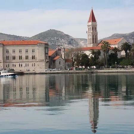 Apartments Trabakul Apartman Trogir