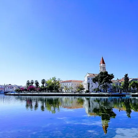 Apartman Apartments Trabakul