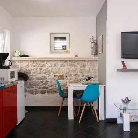 Apartments Trabakul Apartman Trogir