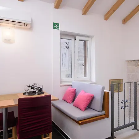 Apartments Trabakul Apartman