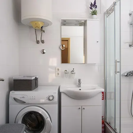 Apartments Trabakul *