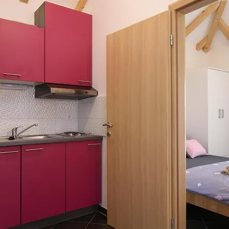 Apartman Apartments Trabakul *