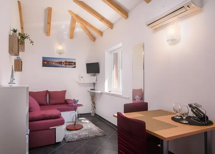 Apartments Trabakul * Trogir